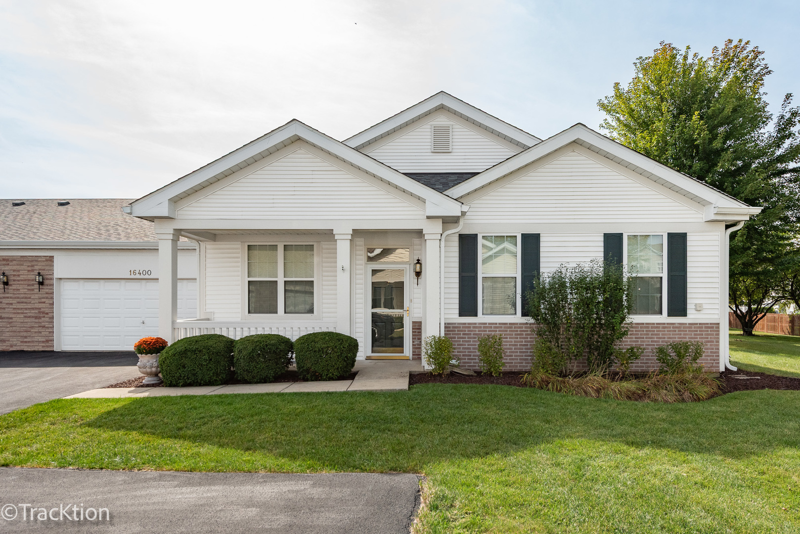 16400 Crescent Lake Drive 16400 Property Photo 1