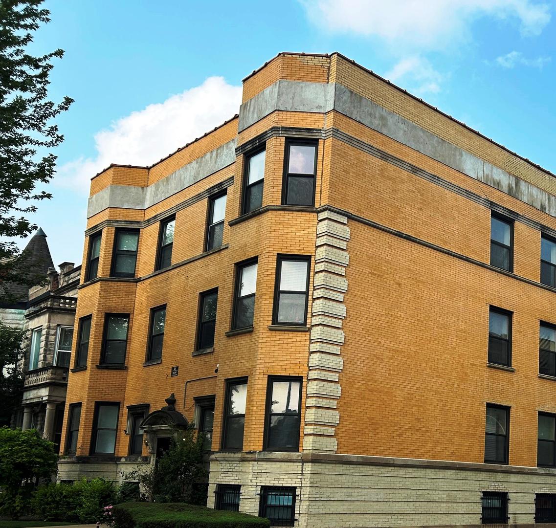 800 S Independence Boulevard 3 Property Photo 1