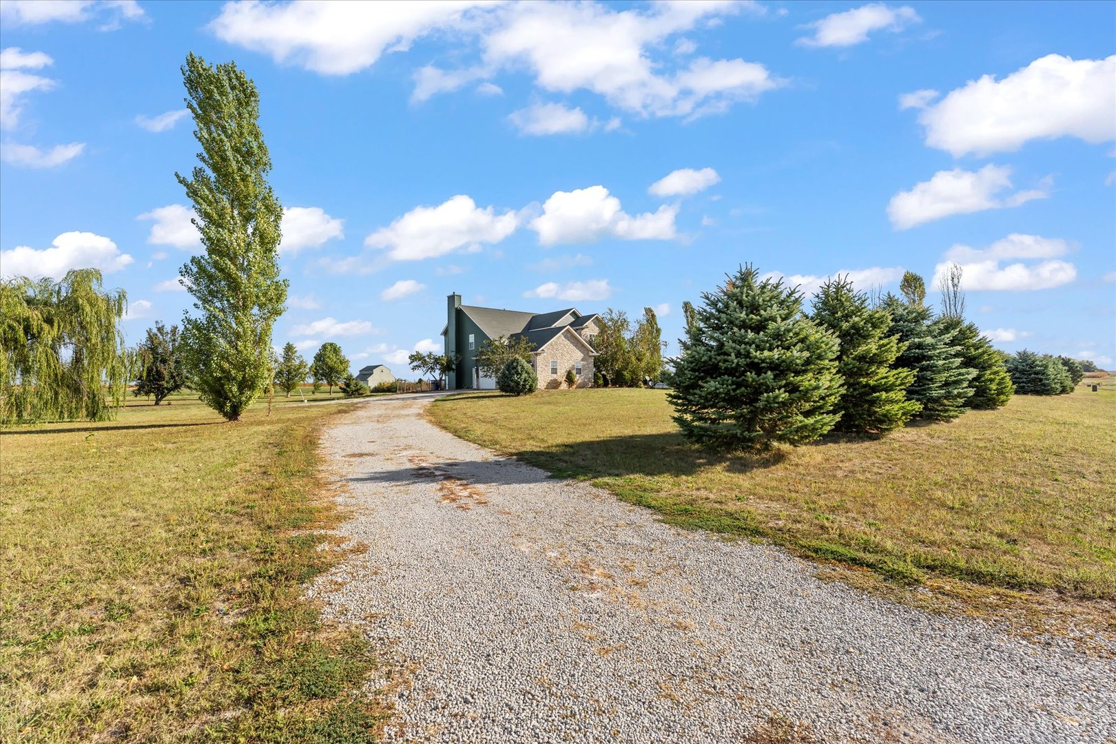 1376 E 2950 North Road Property Photo 1