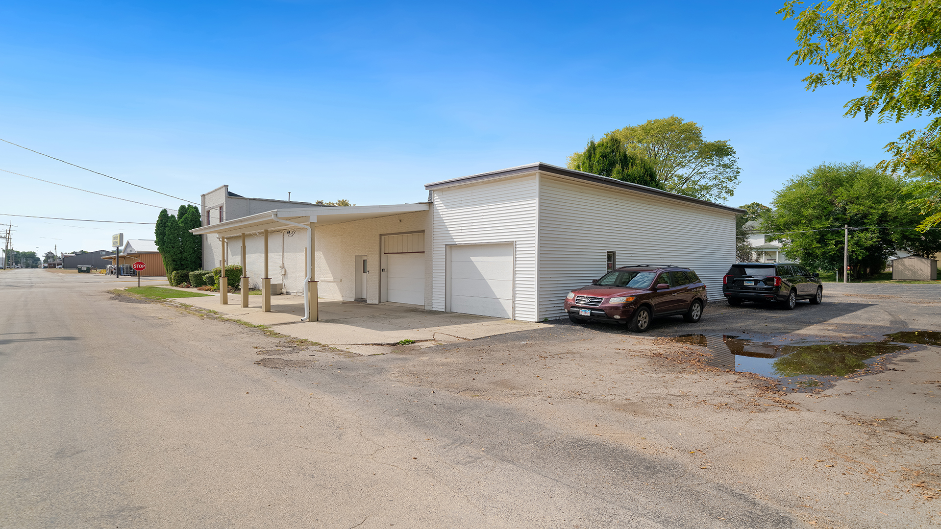 110 E Dixon Street Property Photo 42