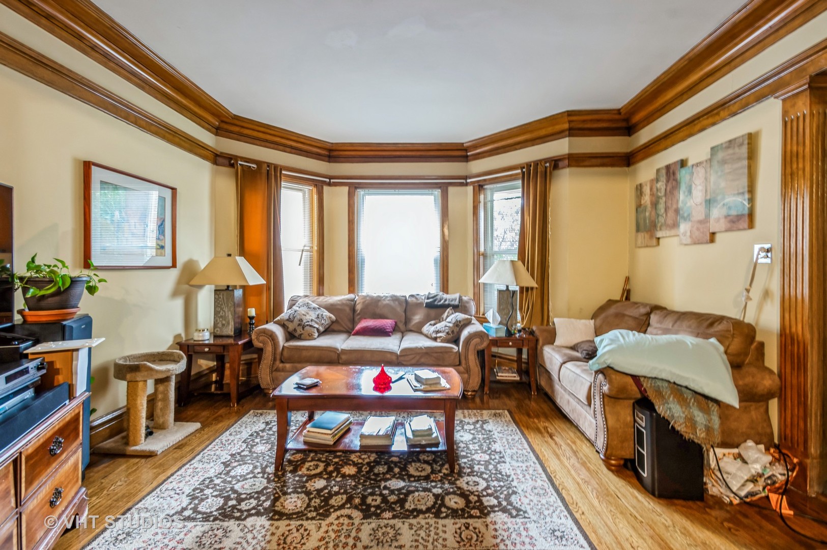 2302 W Addison Street Property Photo 12