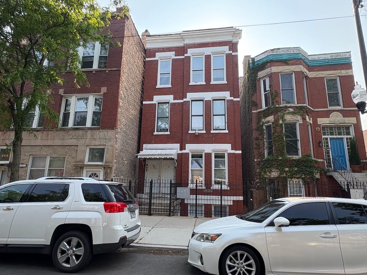 2307 S Leavitt Street Property Photo 1