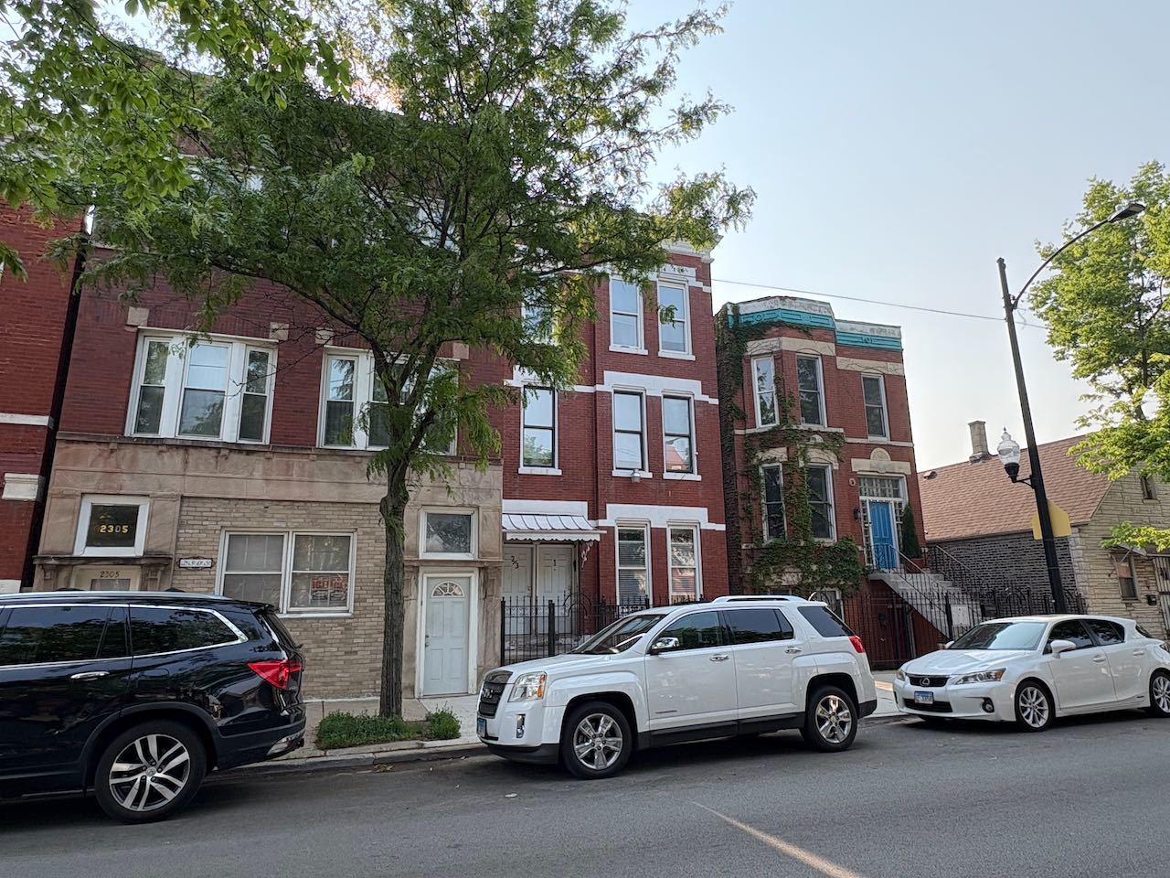 2307 S Leavitt Street Property Photo 2