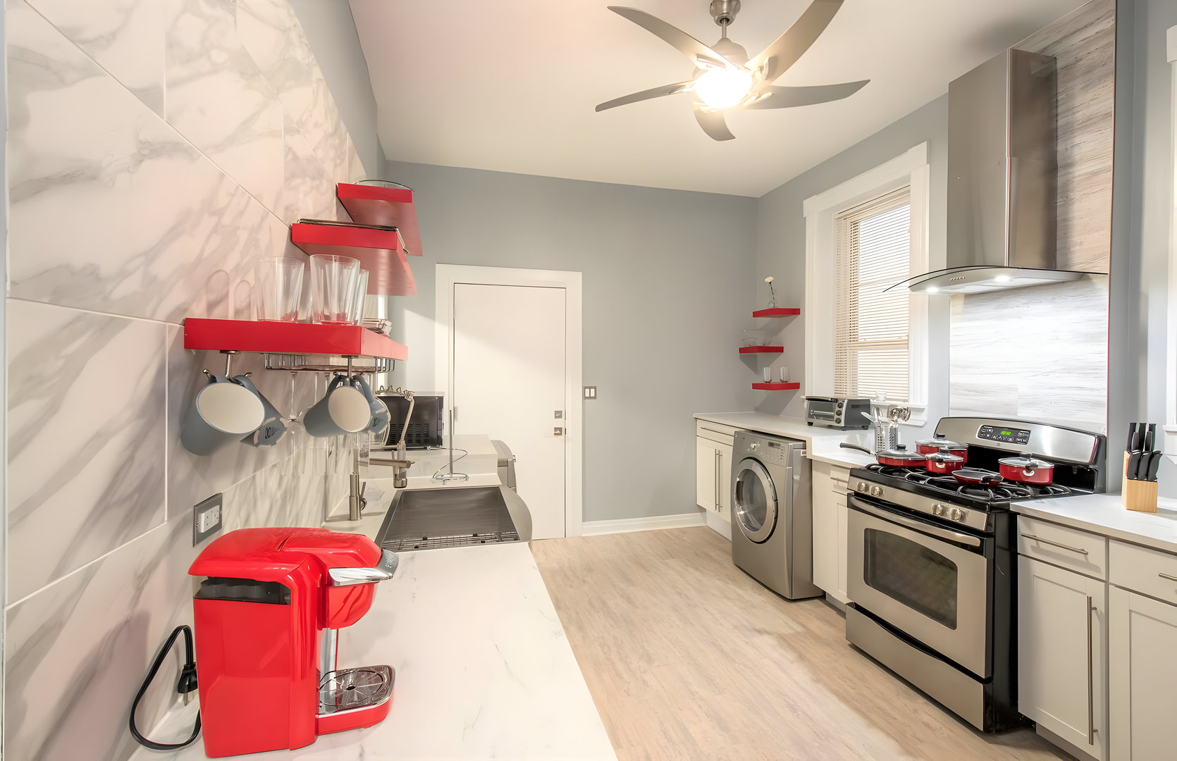 2307 S Leavitt Street Property Photo 5