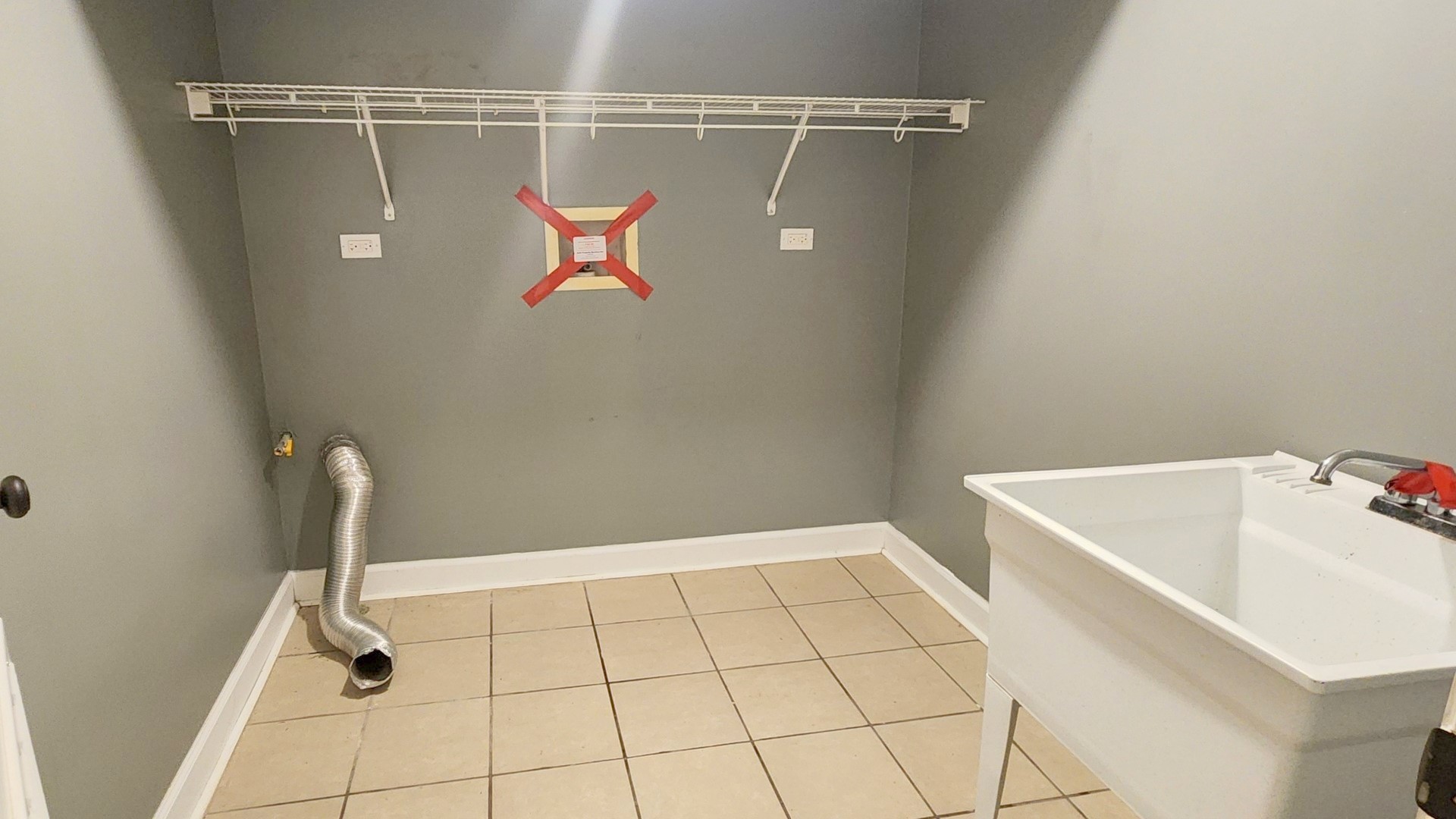 5317 S Prairie Avenue Property Photo 15