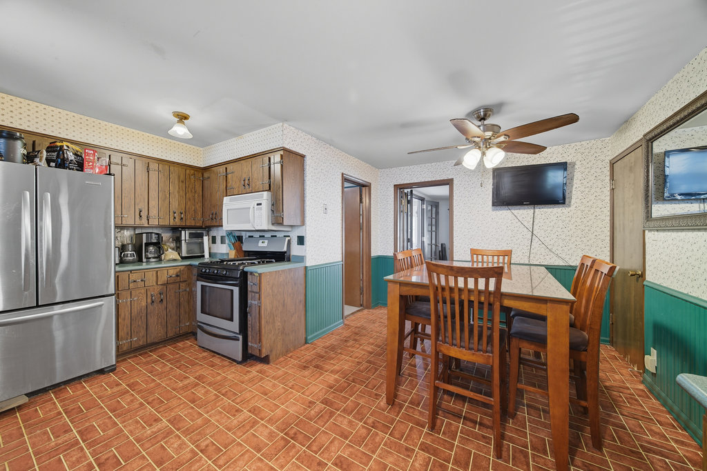 2616 Ridge Road Property Photo 4