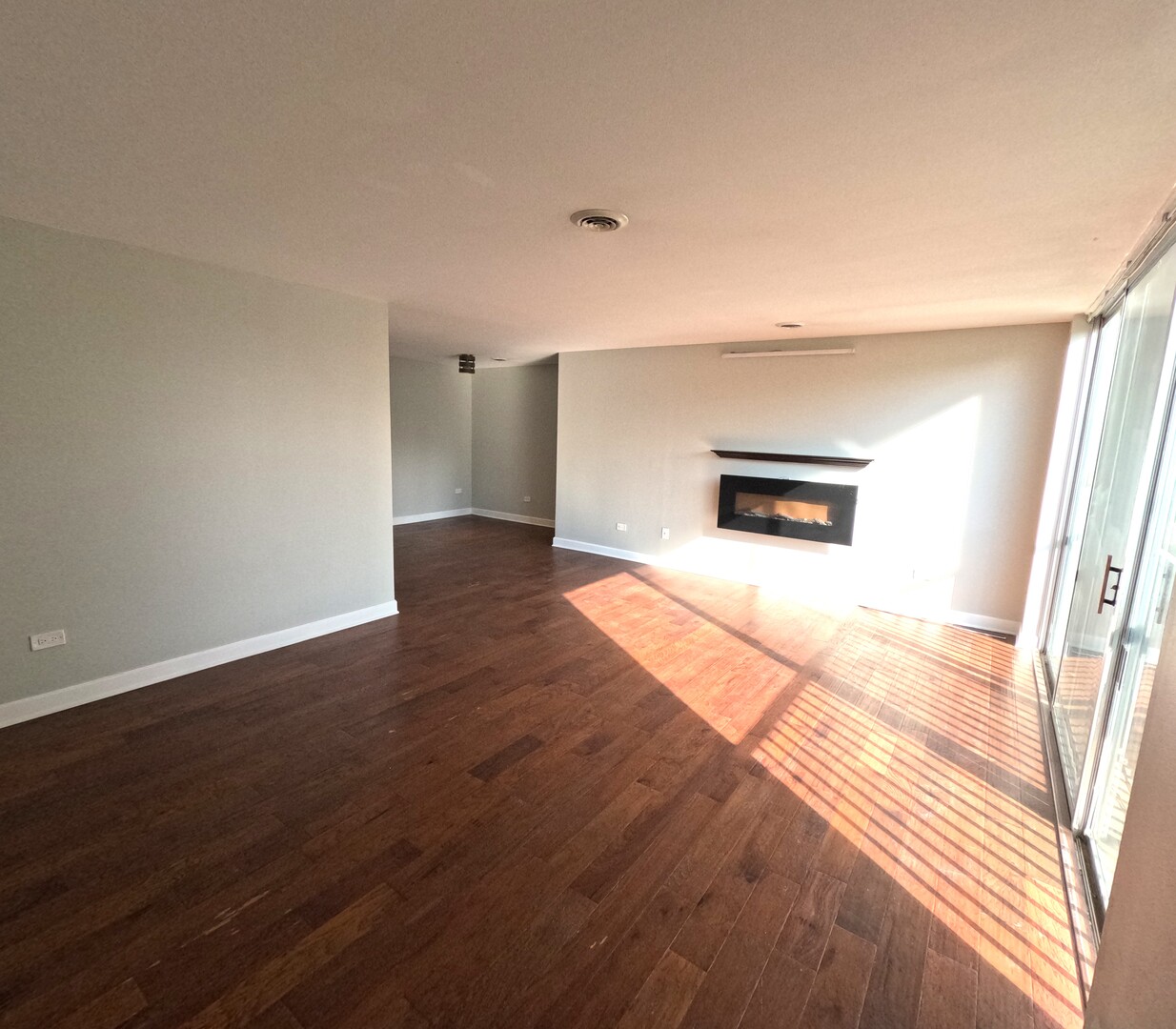 424 Park Avenue 206 Property Photo 6