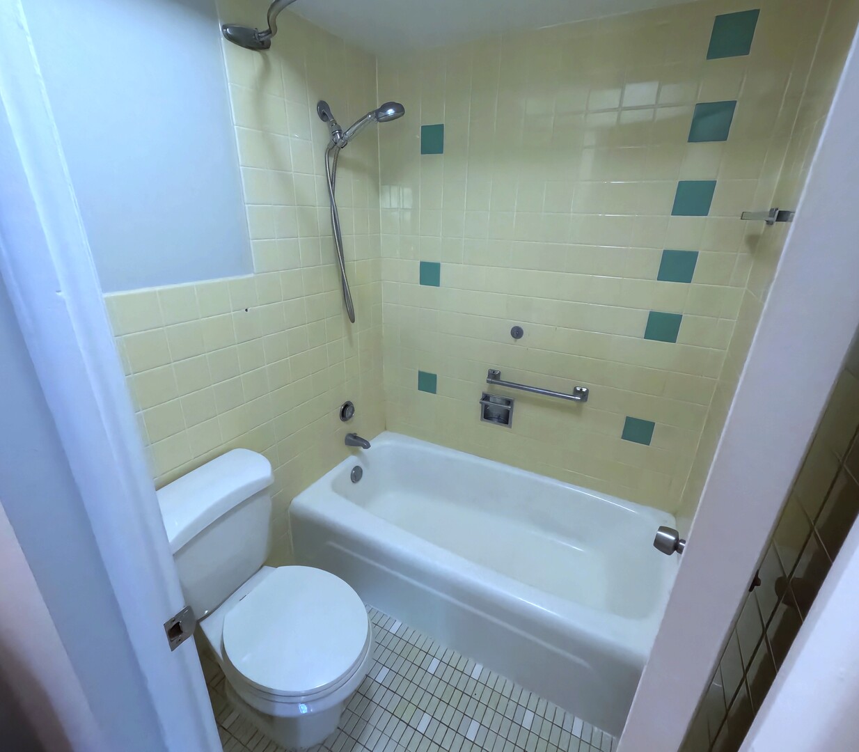 424 Park Avenue 206 Property Photo 12