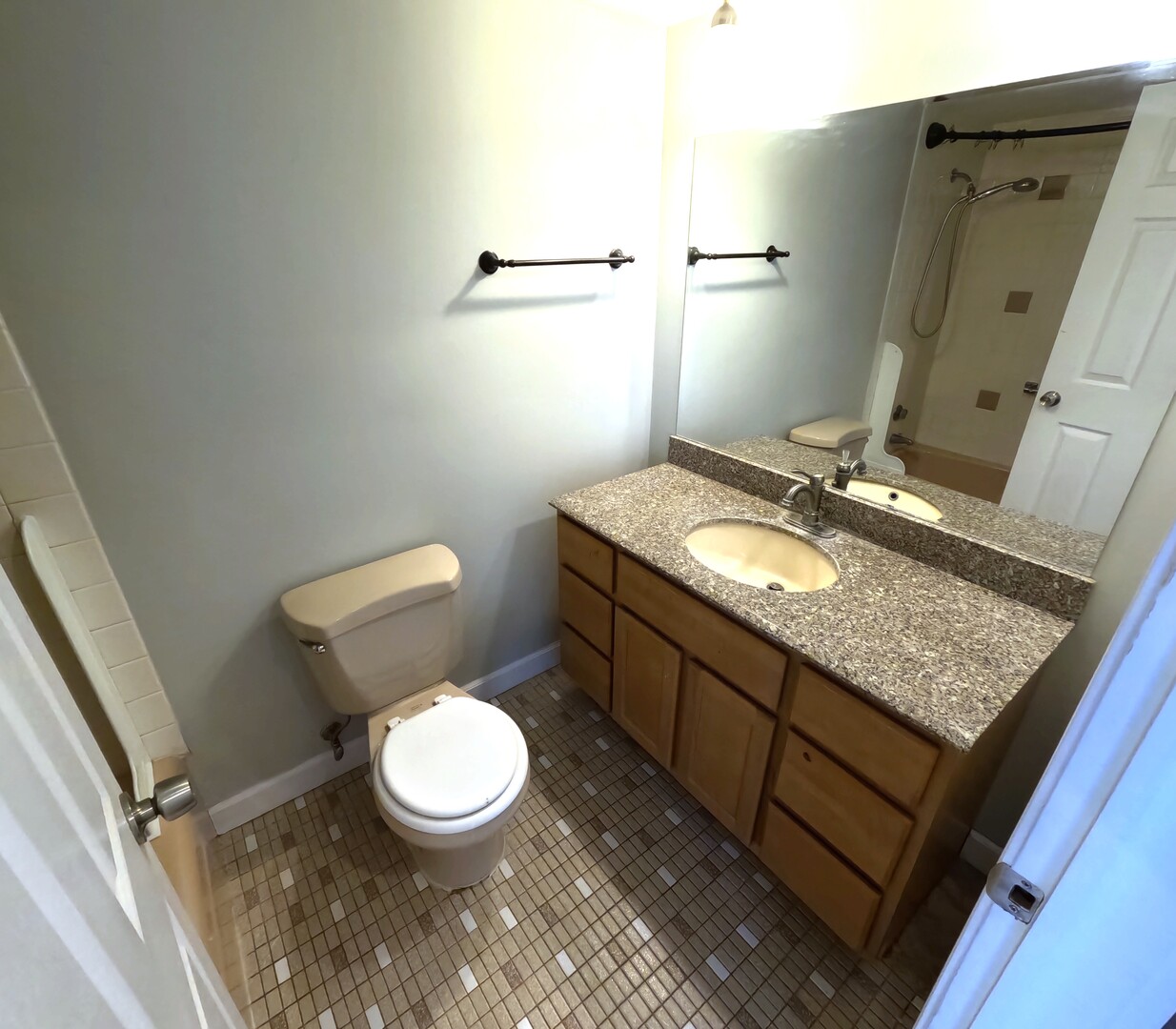 424 Park Avenue 206 Property Photo 13