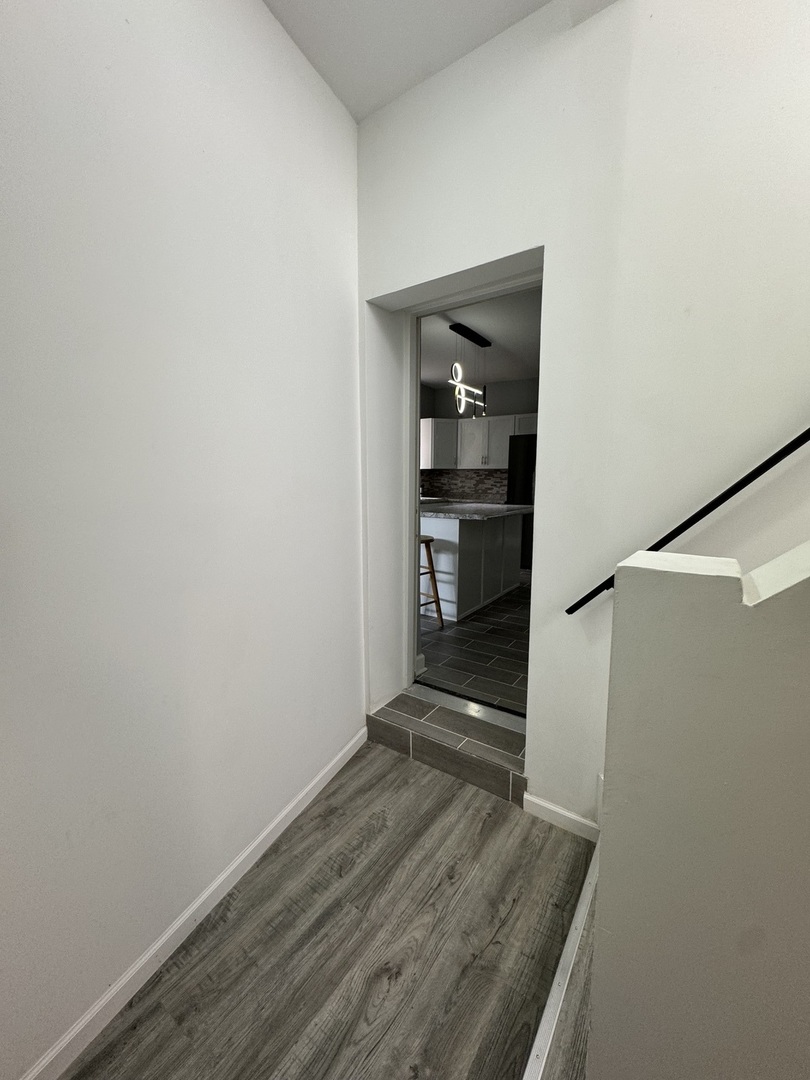 5919 S Rockwell Street Property Photo 16