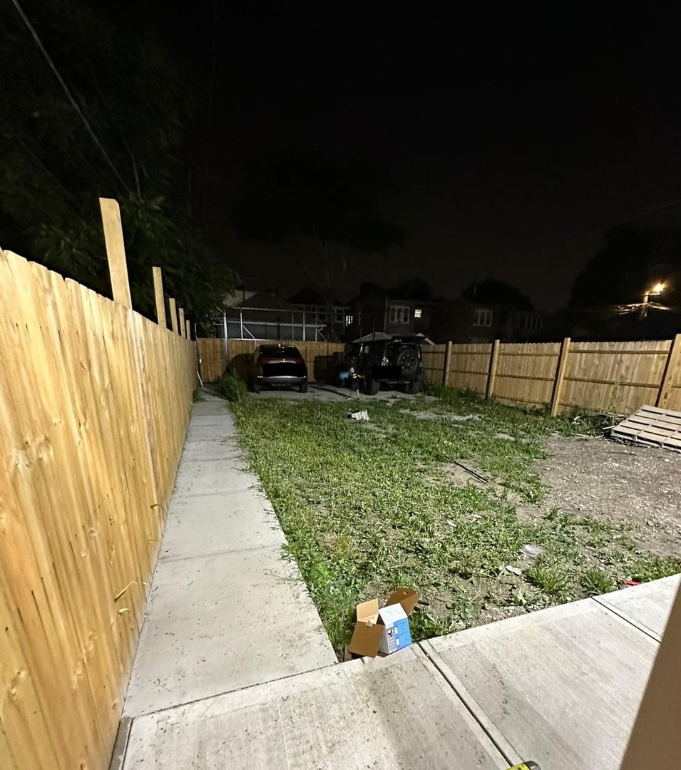 5919 S Rockwell Street Property Photo 42