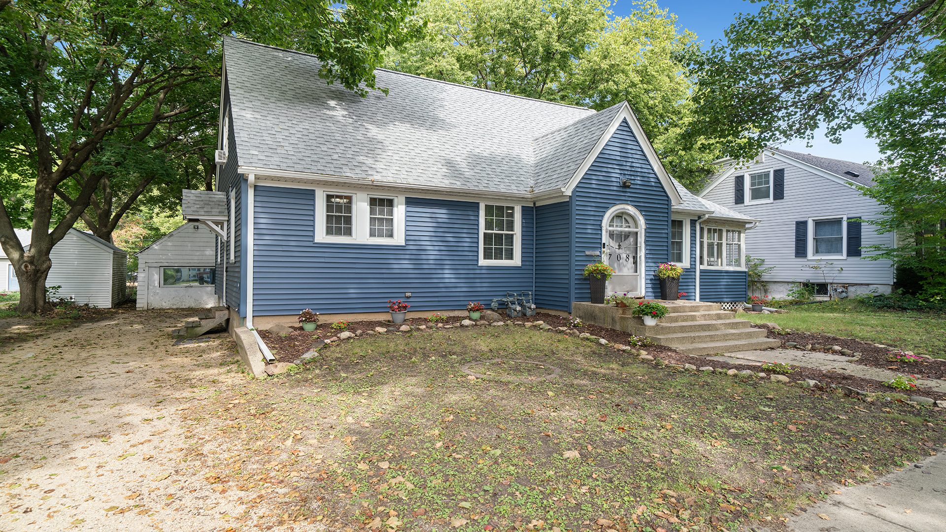 708 W Washington Street Property Photo 25