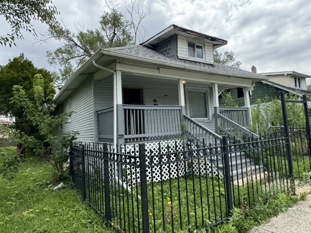 10117 S Perry Avenue Property Photo 2