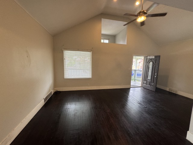 10117 S Perry Avenue Property Photo 8