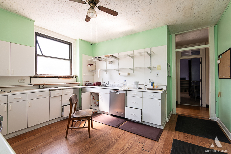 1949 W 48th Street Property Photo 10