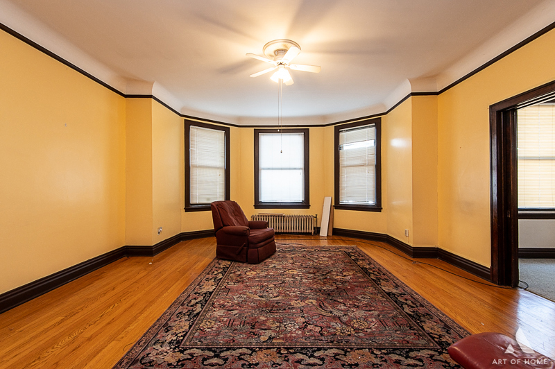 1949 W 48th Street Property Photo 17
