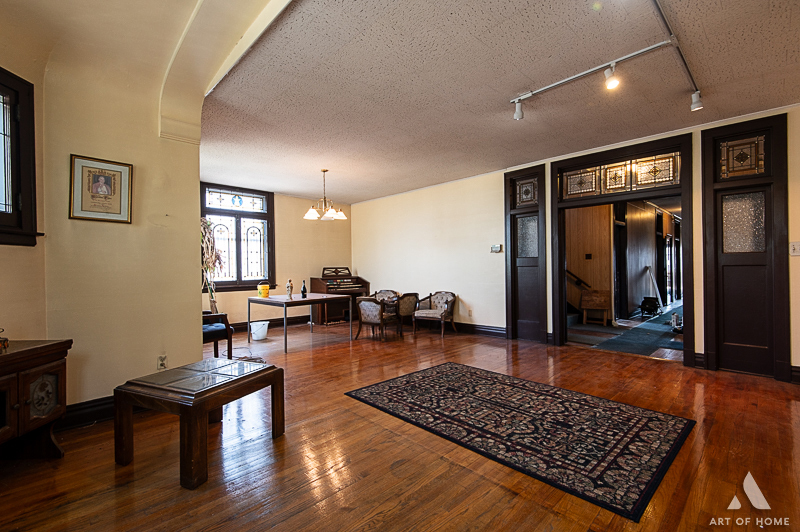1949 W 48th Street Property Photo 22