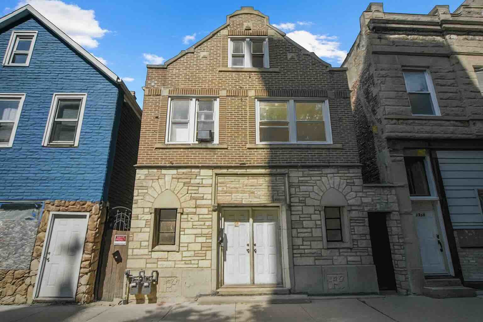 1718 W 48th Street Property Photo 1