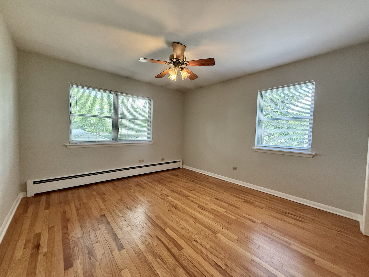317 S Plum Grove Road 5 Property Photo 10