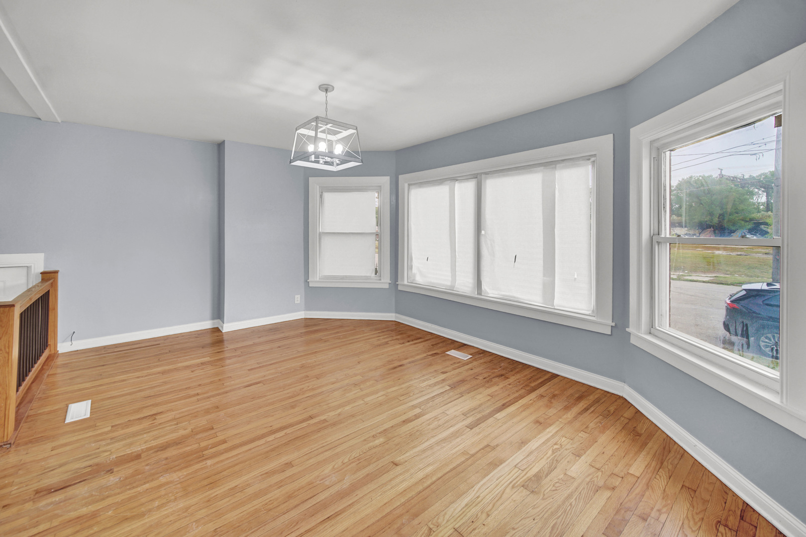 7316 S Woodlawn Avenue Property Photo 6