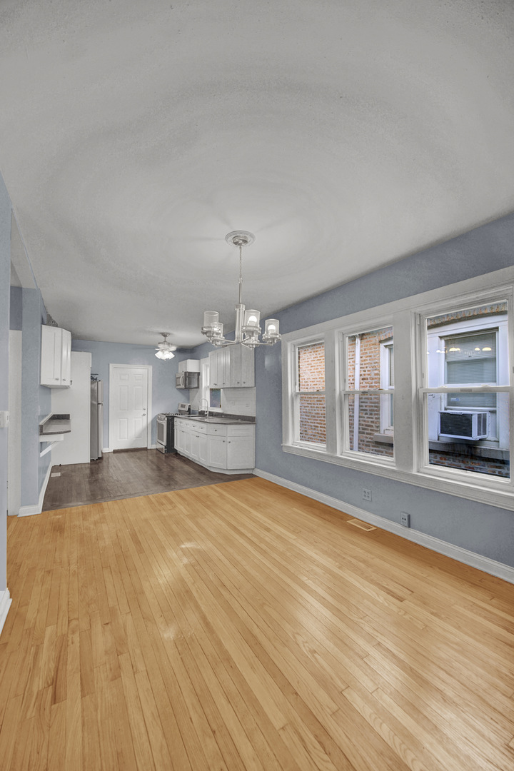 7316 S Woodlawn Avenue Property Photo 13