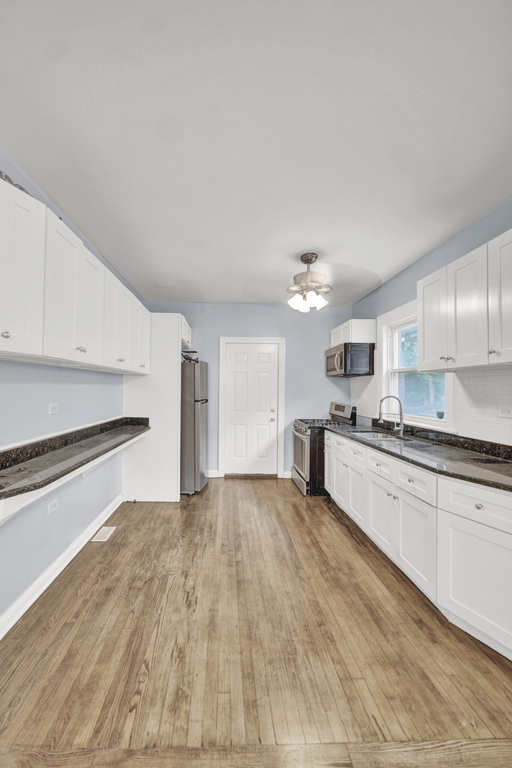 7316 S Woodlawn Avenue Property Photo 17