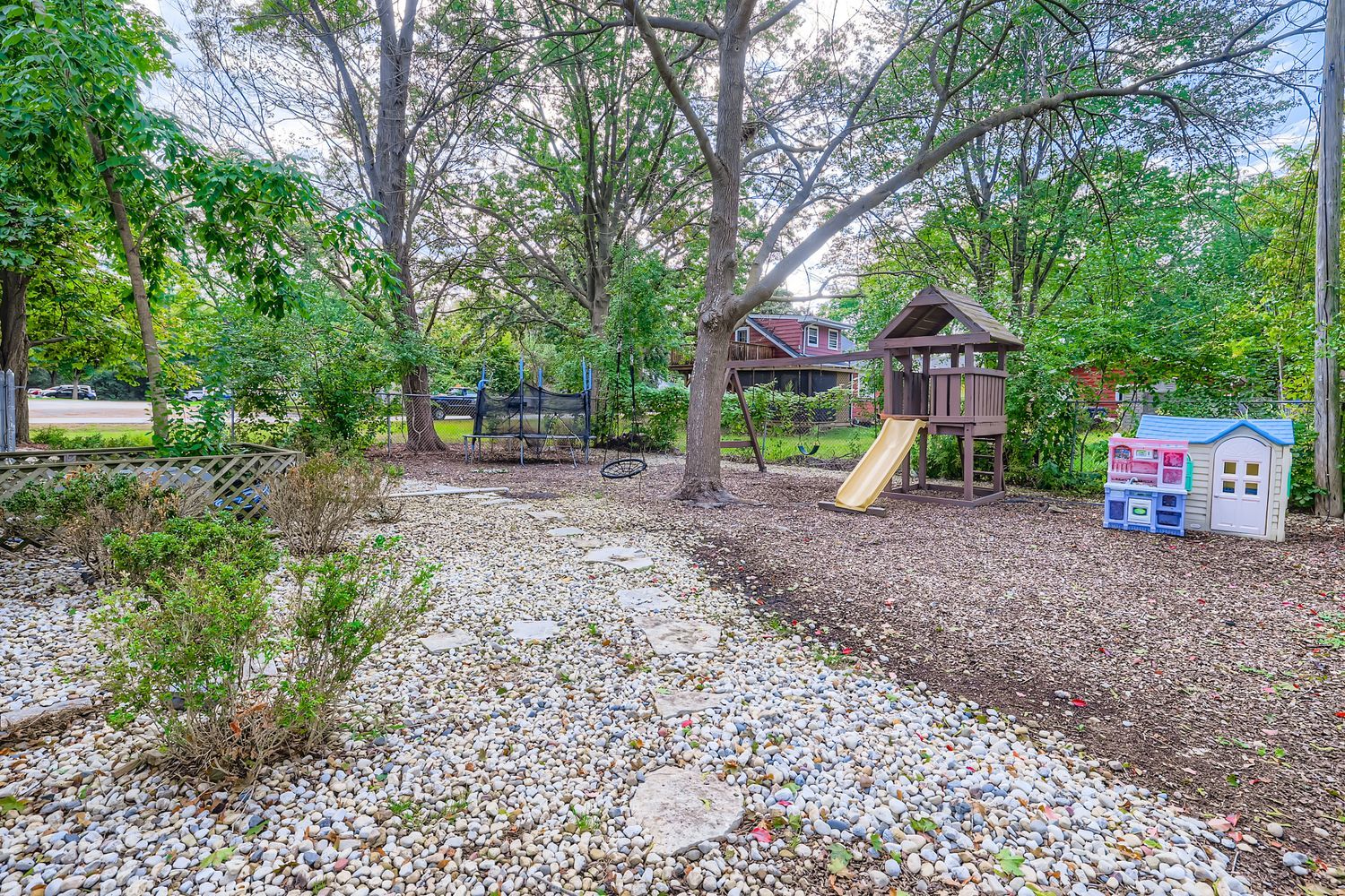 18838 W Hickory Street Property Photo 35