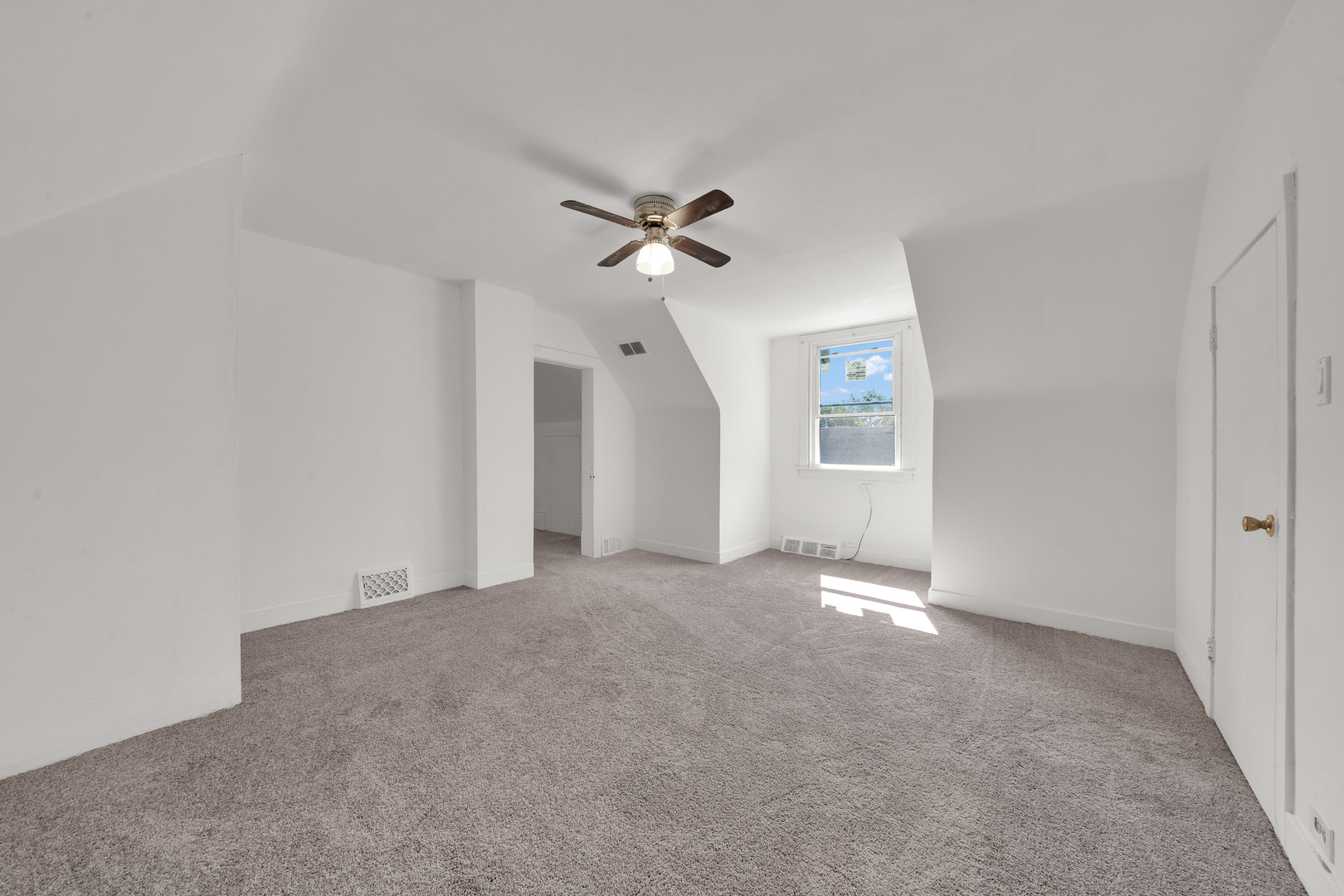 11548 S State Street Property Photo 15