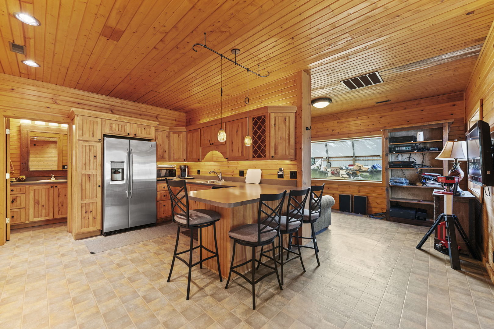 5382 Guilford Road Property Photo 13