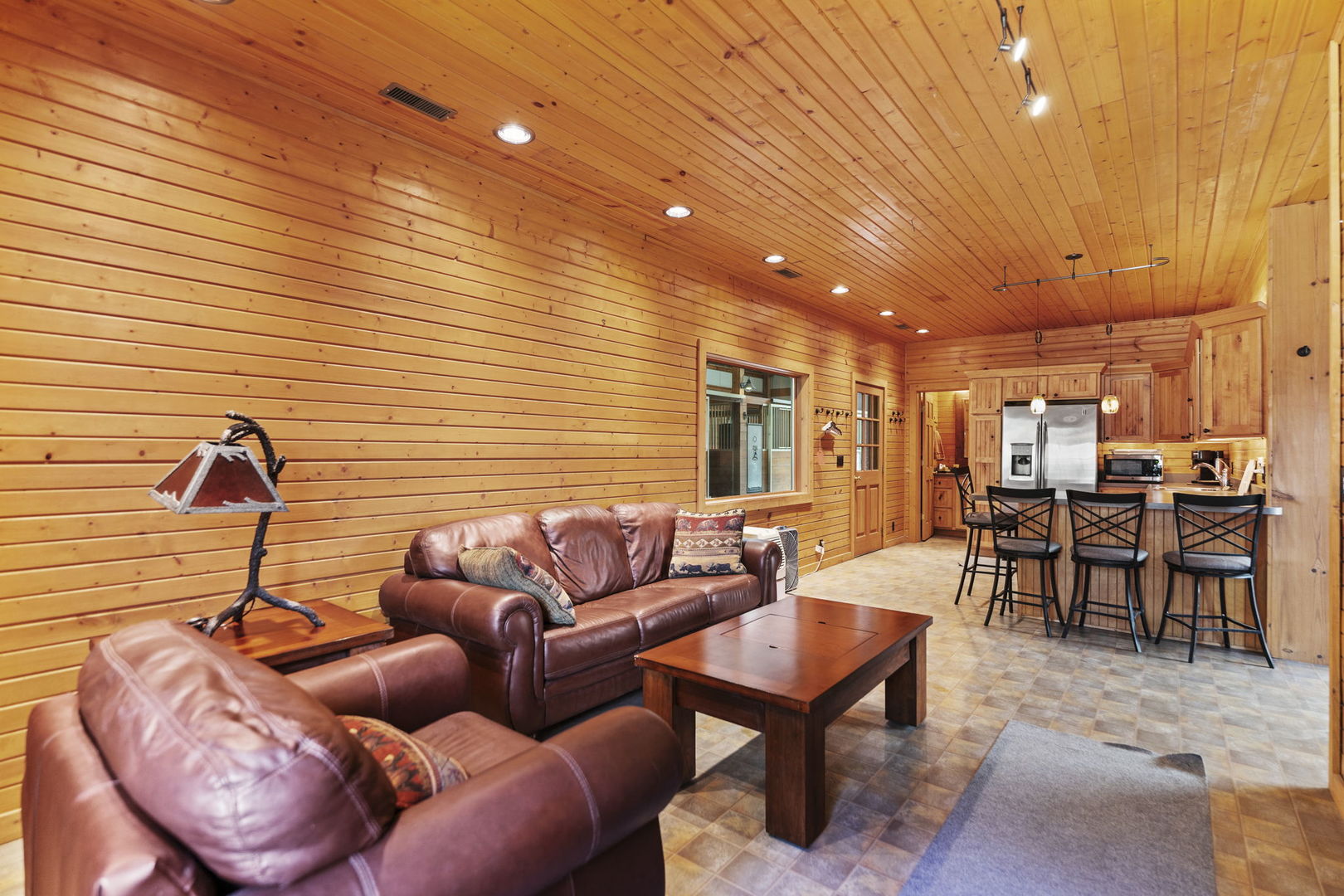 5382 Guilford Road Property Photo 16