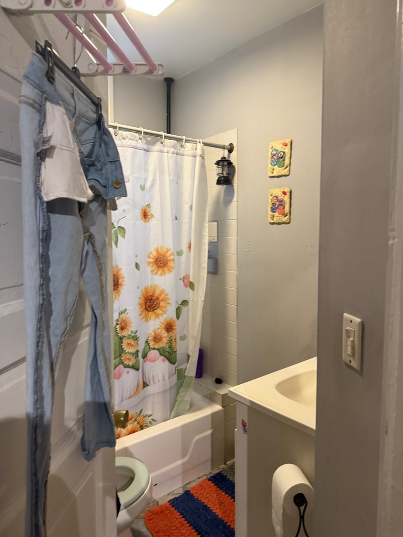 827 N Fairfield Avenue Property Photo 6