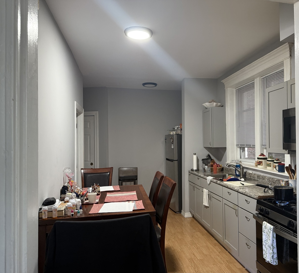 827 N Fairfield Avenue Property Photo 13