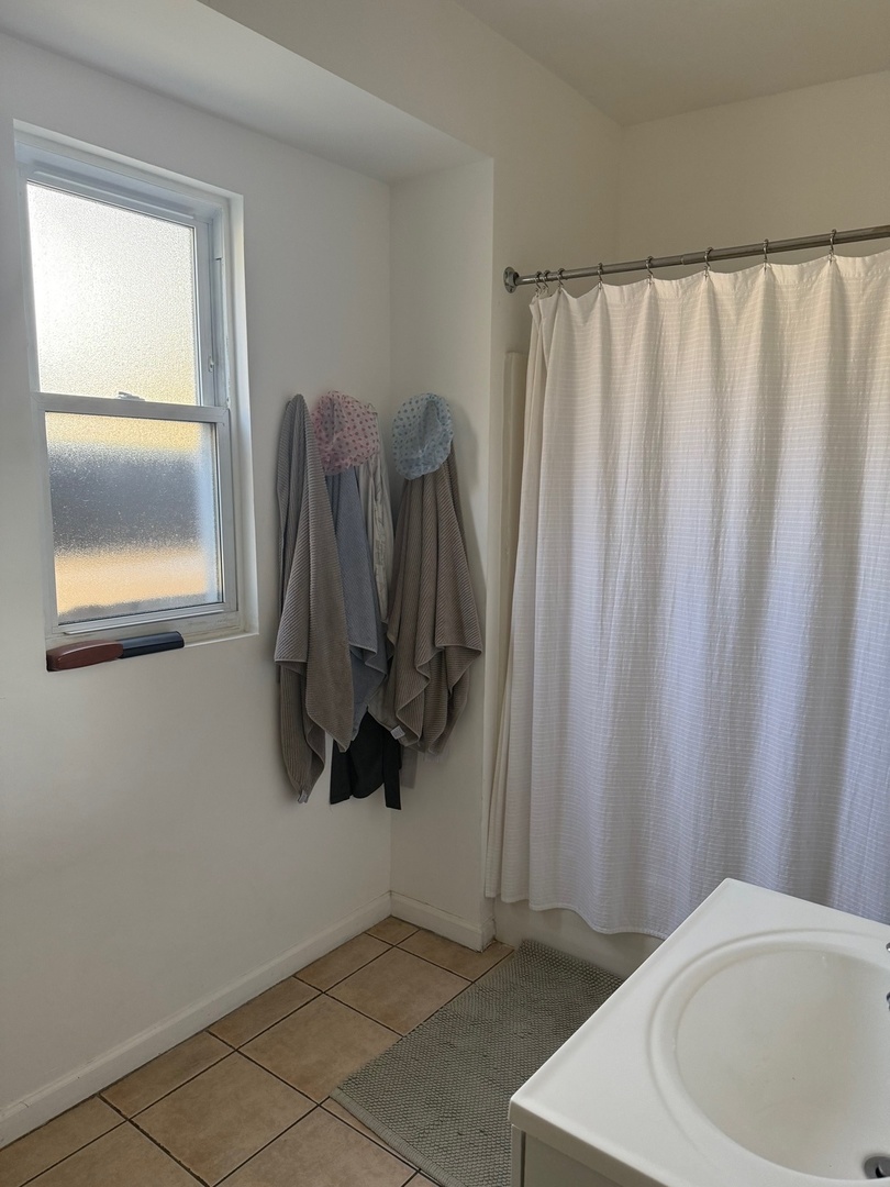 827 N Fairfield Avenue Property Photo 27