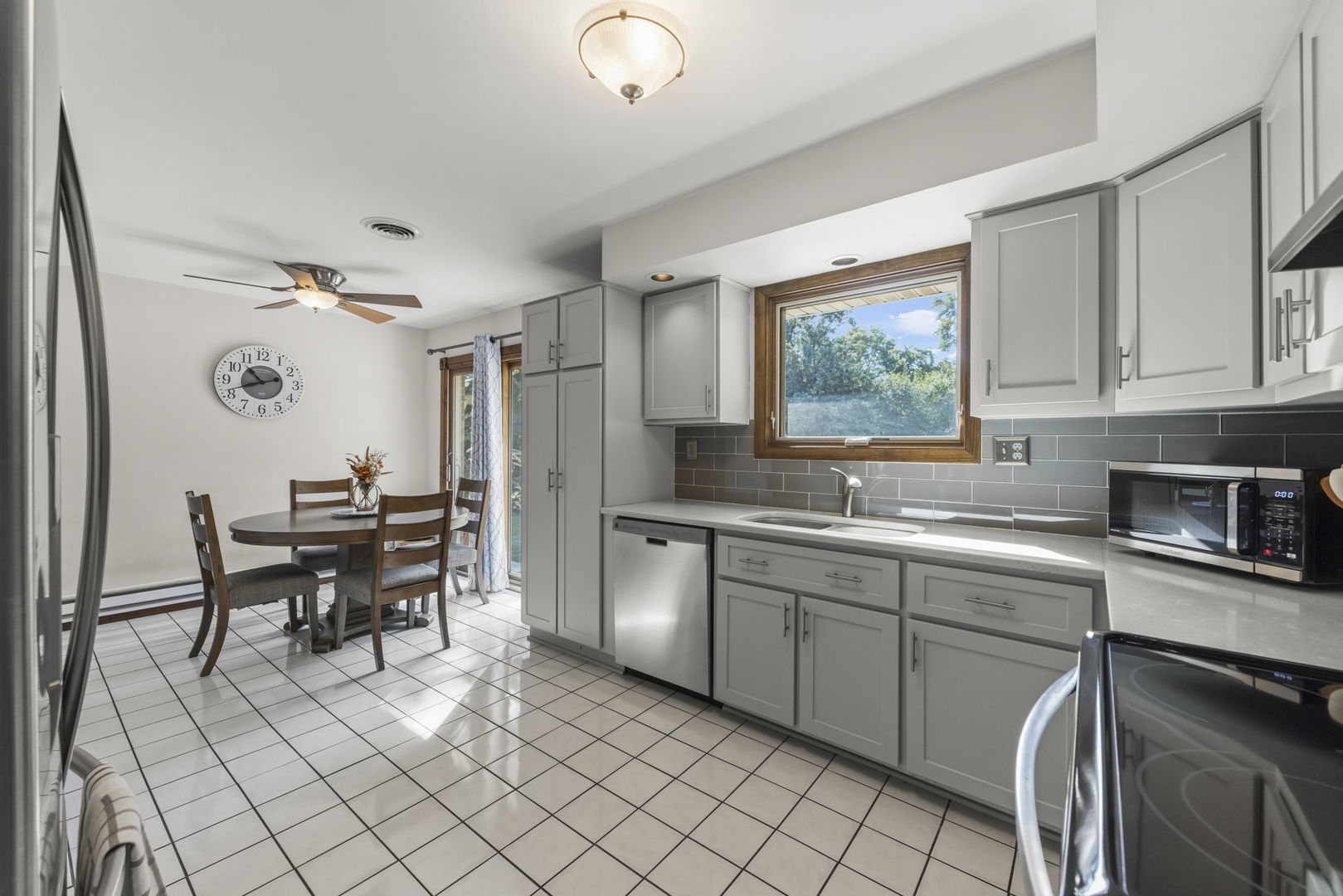 20651 Thomas Drive Property Photo 10