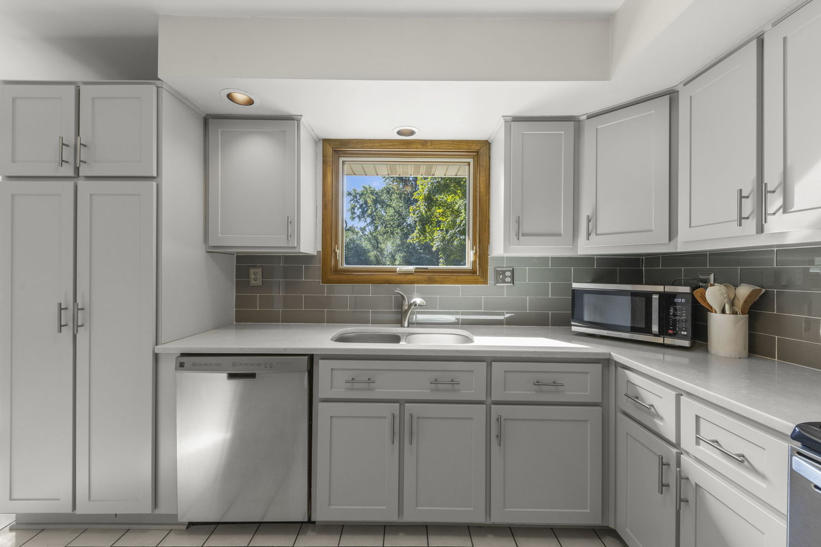 20651 Thomas Drive Property Photo 11