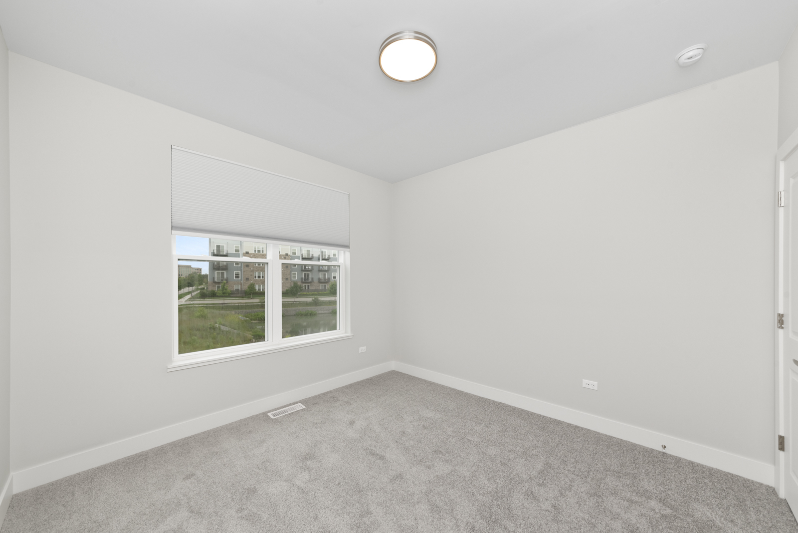 28297 Torch Parkway Property Photo 14