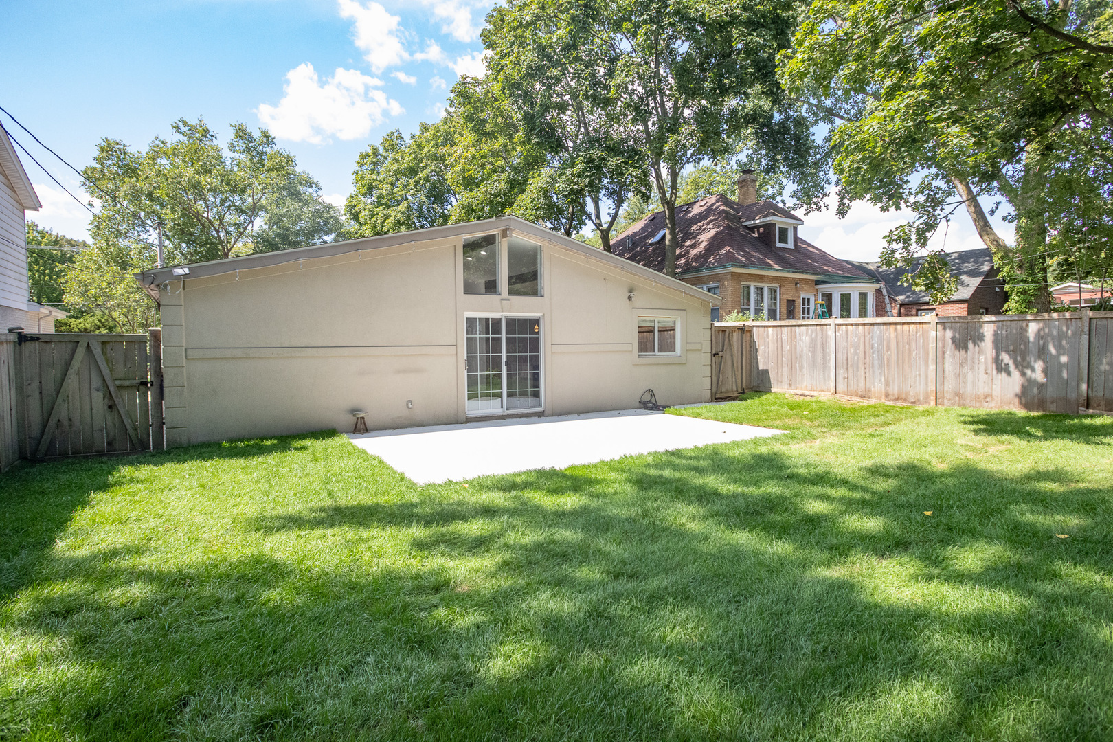 523 Green Bay Road Property Photo 17