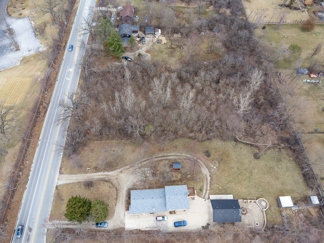7445 Willow Springs Road Property Photo 8