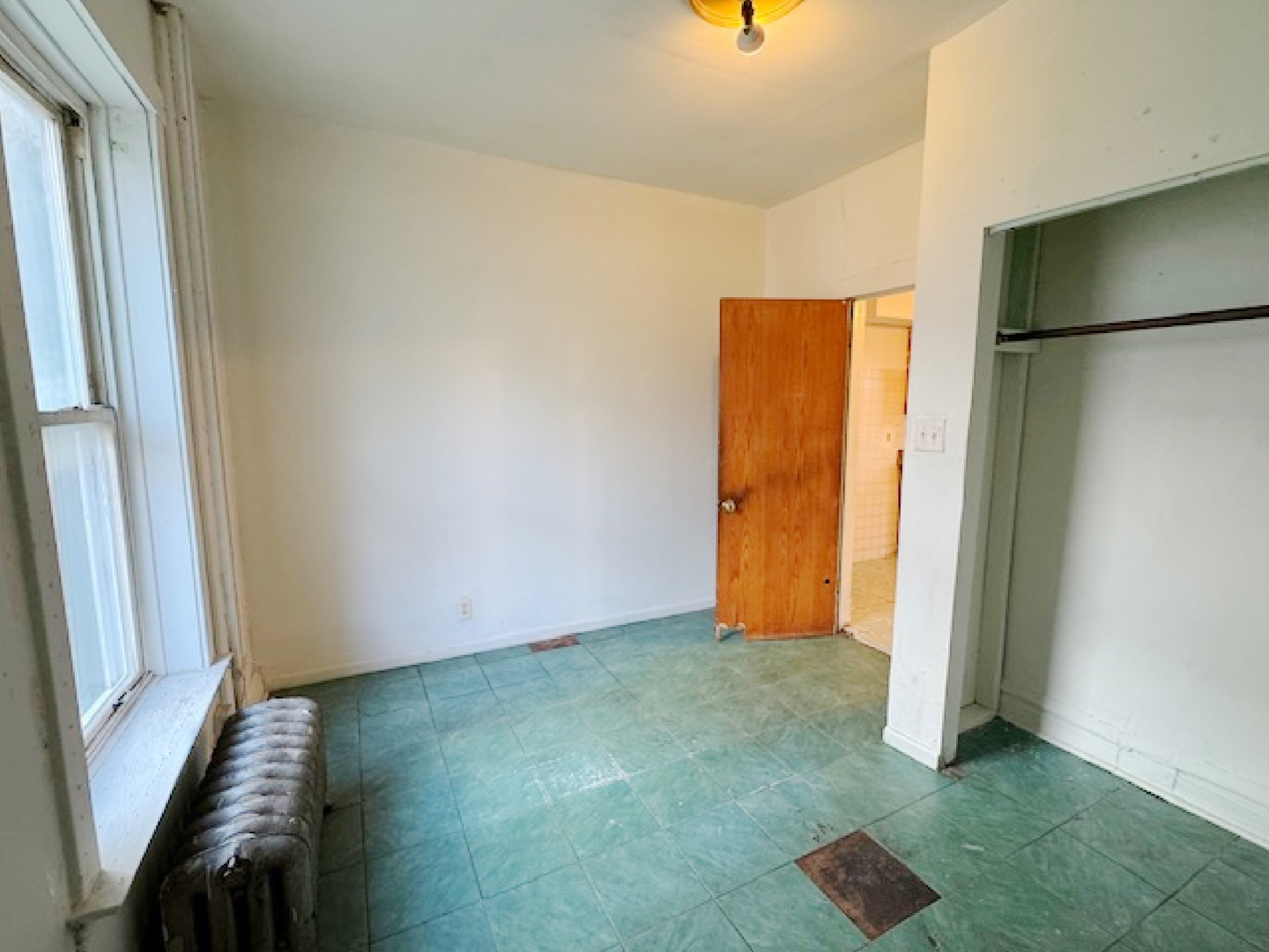 201 N Lamon Avenue Property Photo 16