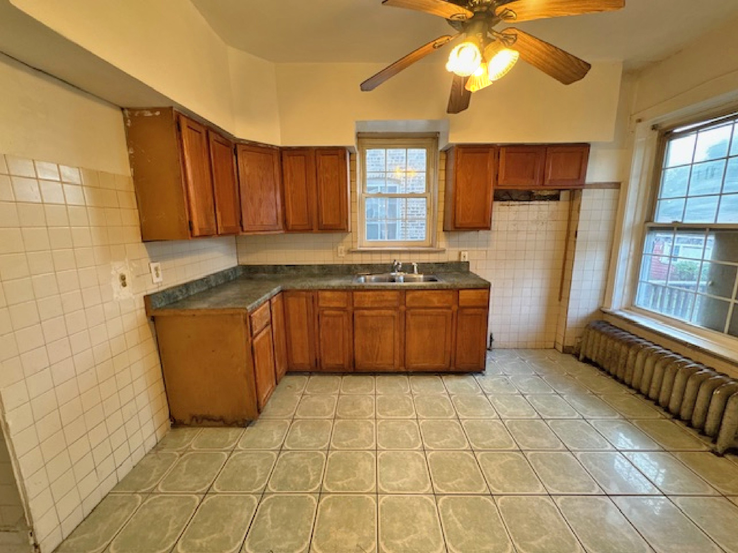 201 N Lamon Avenue Property Photo 18