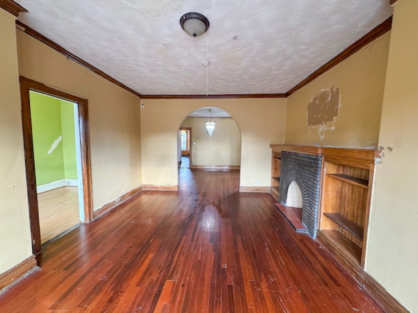 201 N Lamon Avenue Property Photo 24