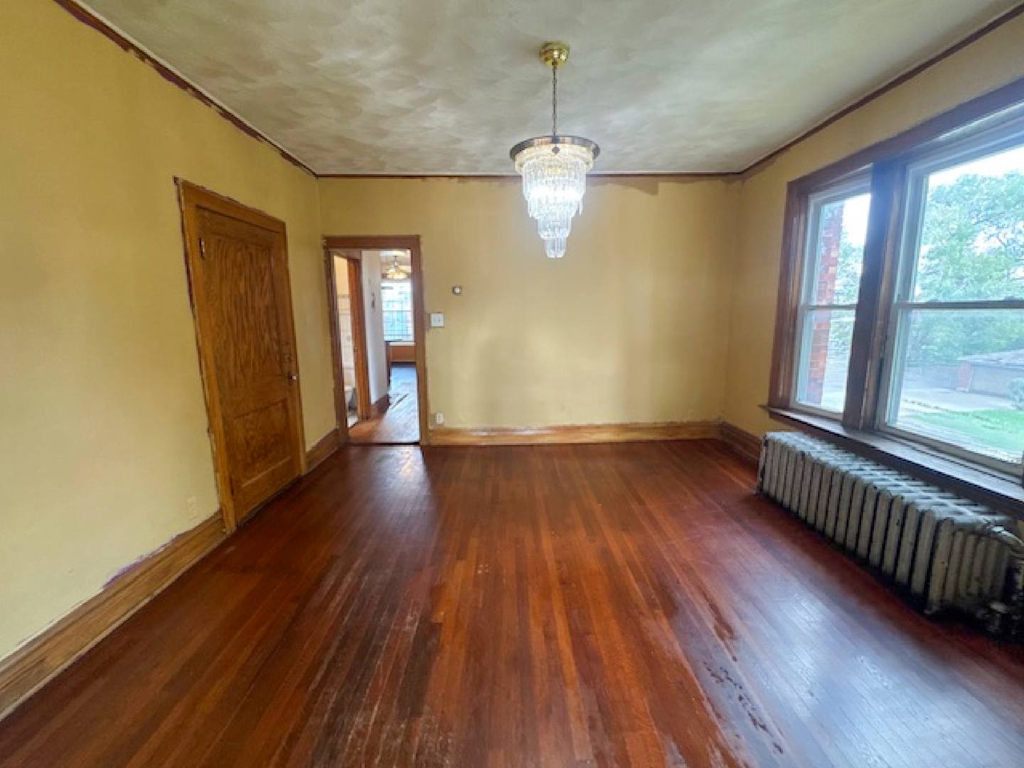 201 N Lamon Avenue Property Photo 27