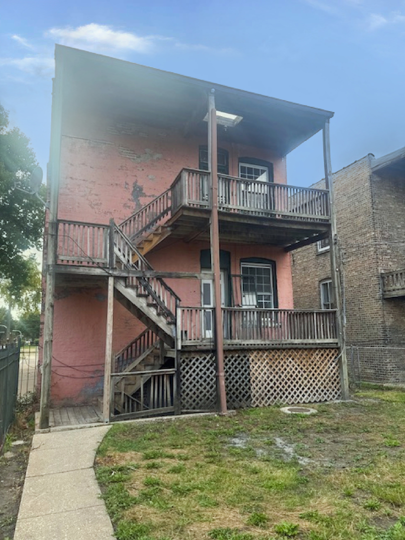 201 N Lamon Avenue Property Photo 35