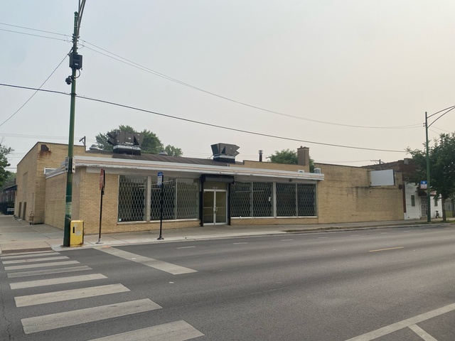 5101 W Division Street Property Photo 1