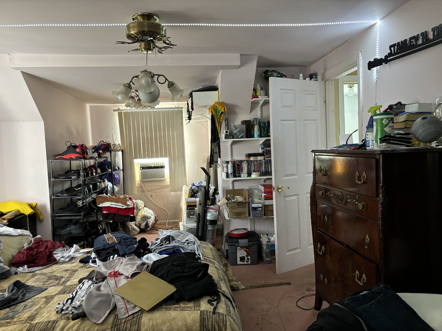 545 E 86th Street Property Photo 10