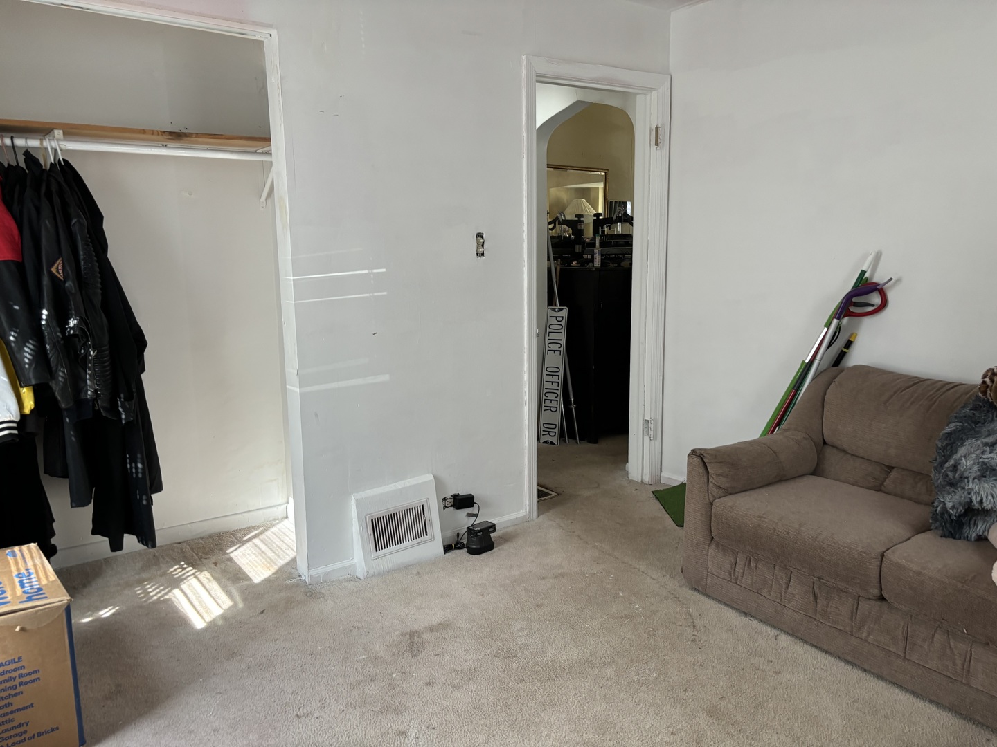 545 E 86th Street Property Photo 15