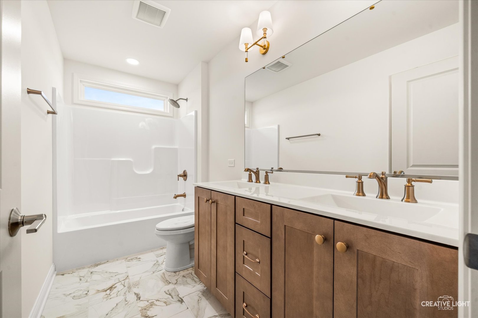 676 Cumberland Lane Property Photo 32