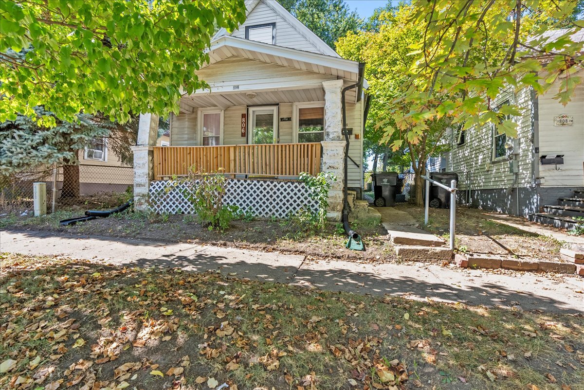 806 N Morris Avenue Property Photo 1