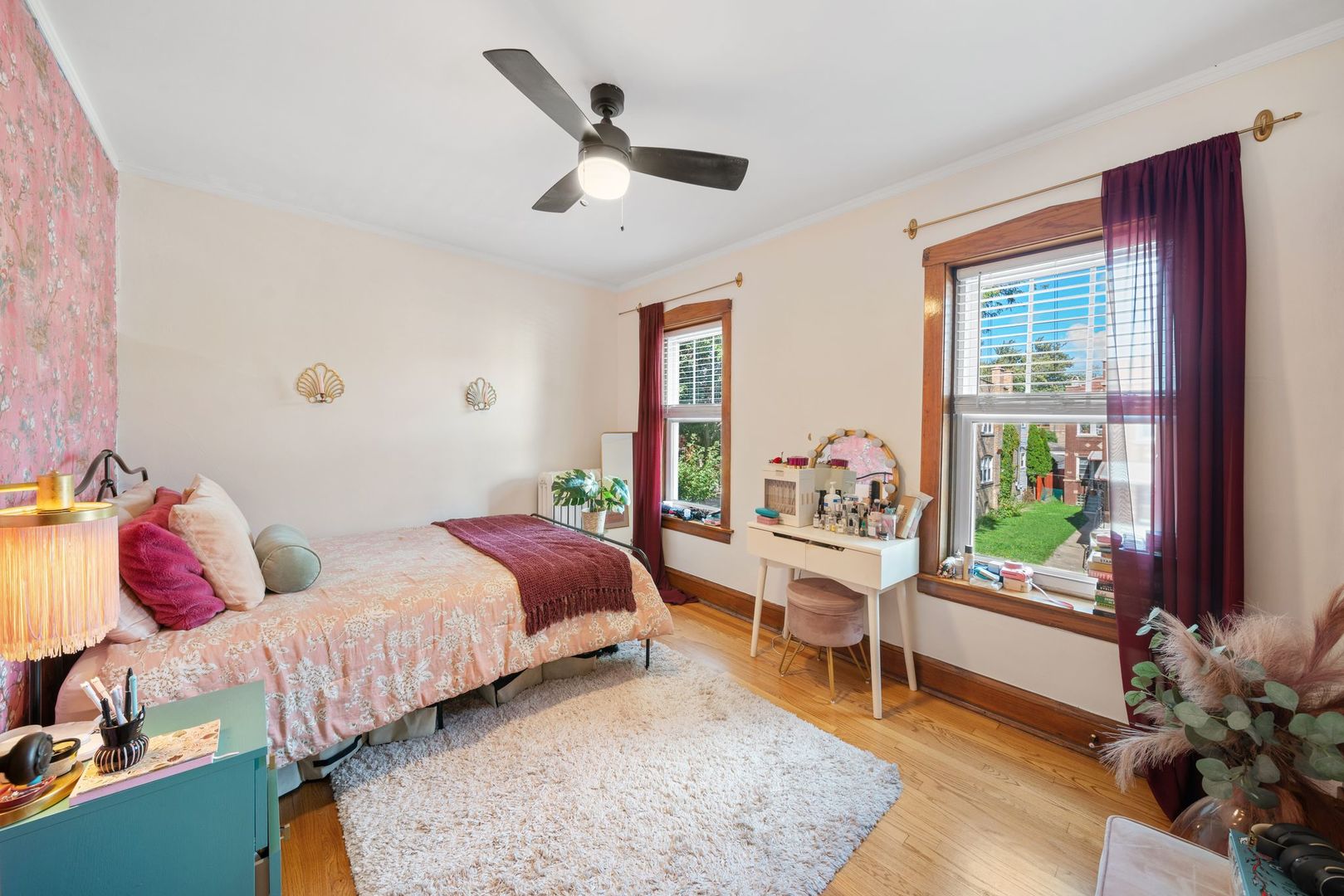 3737 W Cornelia Avenue Property Photo 7