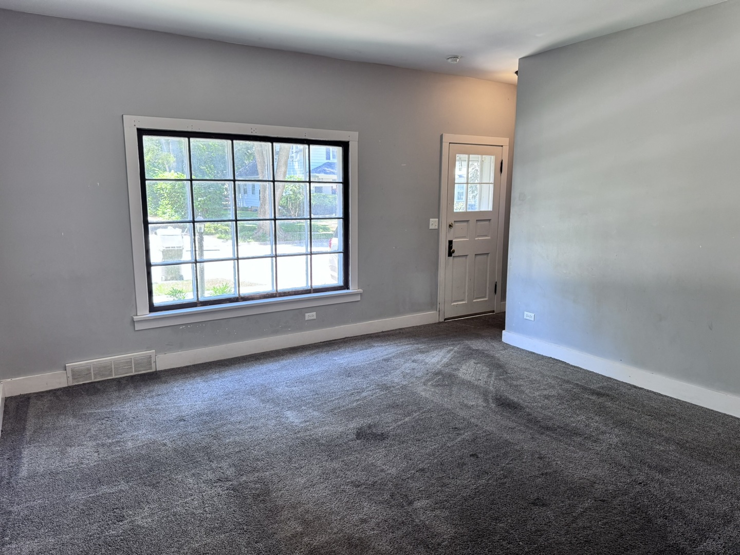12484421 Property Photo 2